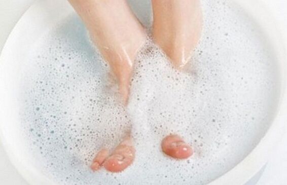banho de pés para infecção fúngica